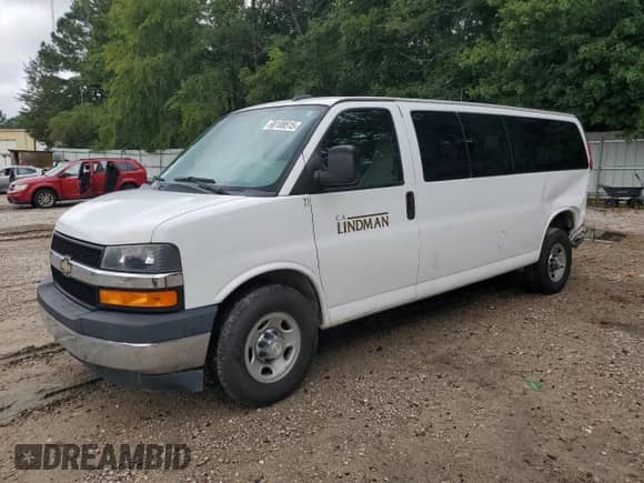 2017 Chevrolet Express Passenger LT с VIN 1GAZGPFF0H1228814, выставлен на аукционе Copart как лот 68108515 с пробегом 137 876 миль миль и Списание • Salvage title. История ставок и продаж доступна на DreamBid. Изображение 1.