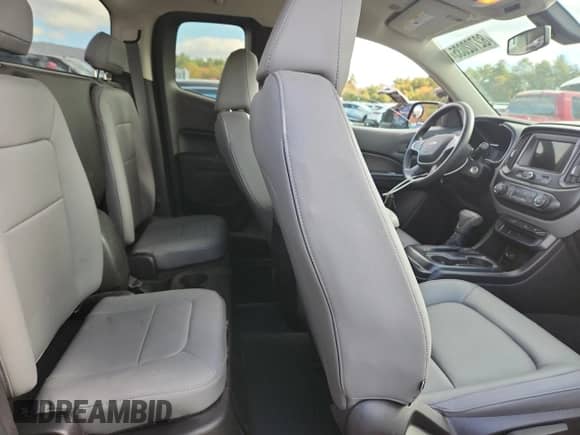 2019 Chevrolet Colorado 4WD Work Truck z VIN 1GCHTBEN6K1165932, wystawiony jako Copart lot #82702035 z przebiegiem 41 307 mil mil oraz Szkoda całkowita • Salvage title. Historia ofert i sprzedaży dostępna na DreamBid. Obrazek 10.