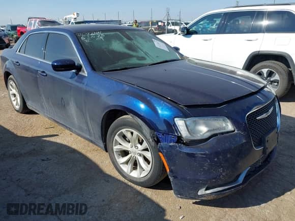 2016 Chrysler 300 Anniversary Edition с VIN 2C3CCAAG7GH142104, выставлен на аукционе IAAI как лот 43230655 с пробегом 106 528 миль миль и . История ставок и продаж доступна на DreamBid. Изображение 1.