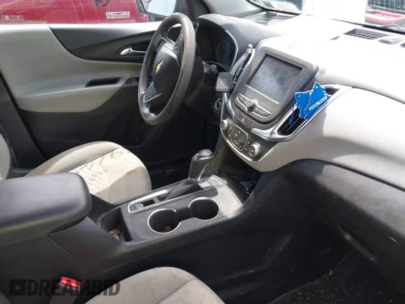 2021 Chevrolet Equinox LS z VIN 2GNAXSEVXM6159290, wystawiony jako IAAI lot #42391655 z przebiegiem 85 260 mil mil oraz . Historia ofert i sprzedaży dostępna na DreamBid. Obrazek 5.