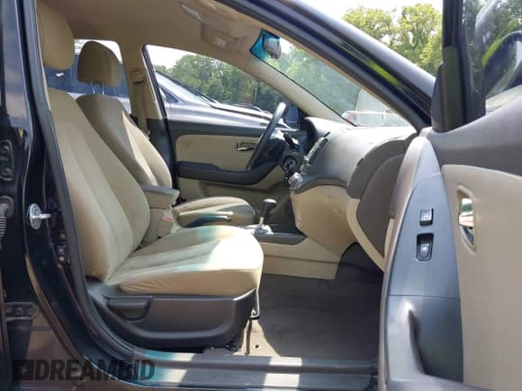 2010 Hyundai Elantra SE с VIN KMHDU4ADXAU016260, выставлен на аукционе IAAI как лот 42384511 с пробегом 172 704 миль миль и . История ставок и продаж доступна на DreamBid. Изображение 5.