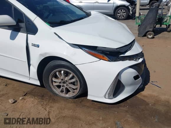 2022 Toyota Prius Limited with VIN JTDKAMFP7N3201286, listed as a IAAI auction lot 43282629 with 31,664 mi miles and . Bid and sale history available at DreamBid. Image 19.