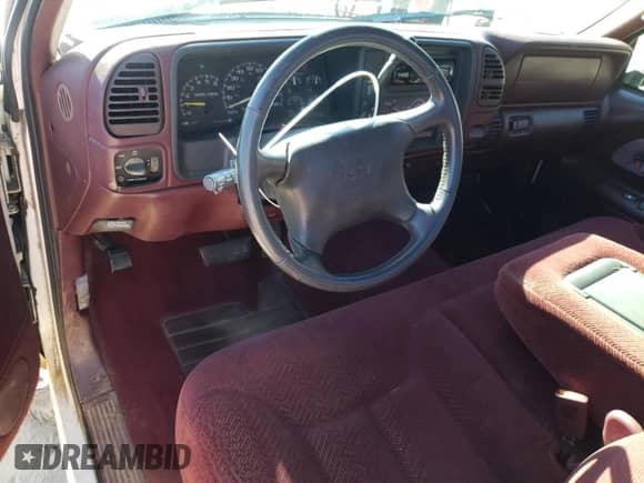 1997 Chevrolet Silverado 1500 with VIN 1GCEC14R5VZ205358, listed as a Copart auction lot 88252645 with 182,086 mi miles and Salvage title. Bid and sale history available at DreamBid. Image 8.