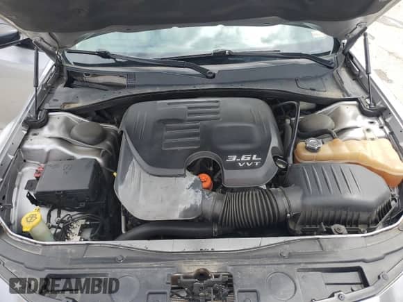 2018 Chrysler 300 Touring с VIN 2C3CCAAG5JH191552, выставлен на аукционе Copart как лот 56829755 с пробегом 144 795 миль миль и Списание • Salvage title. История ставок и продаж доступна на DreamBid. Изображение 11.