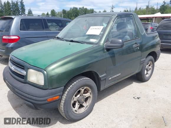 1999 Chevrolet Tracker with VIN 2CNBE18C1X6902538, listed as a IAAI auction lot 42530202 with 247,594 mi miles and . Bid and sale history available at DreamBid. Image 2.