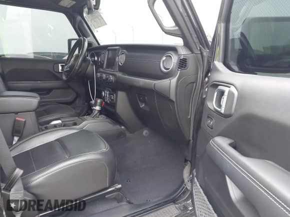 2021 Jeep Wrangler Unlimited Sahara с VIN 1C4JJXP60MW783392, выставлен на аукционе IAAI как лот 42804046 с пробегом 45 976 миль миль и . История ставок и продаж доступна на DreamBid. Изображение 5.