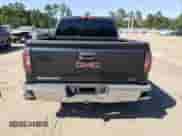 2018 GMC Sierra 1500 SLT z VIN 3GTP1NEC4JG562301, wystawiony jako Copart lot #72045625 z przebiegiem 58 403 mil mil oraz Szkoda całkowita • Salvage title. Historia ofert i sprzedaży dostępna na DreamBid. Obrazek 6.