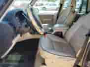 2003 Land Rover Discovery SE с VIN SALTW16493A822802, выставлен на аукционе Copart как лот 65836205 с пробегом 160 299 миль миль и Чистый • Clean title. История ставок и продаж доступна на DreamBid. Изображение 7.