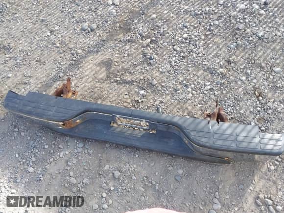 2006 GMC Sierra 1500 SLE with VIN 1GTEK19V16E195512, listed as a IAAI auction lot 43196334 with 230,062 mi miles and . Bid and sale history available at DreamBid. Image 12.