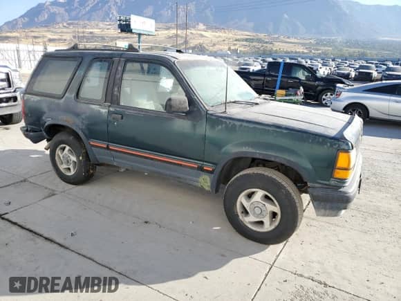 1991 Ford Explorer Eddie Bauer with VIN 1FMCU24X9MUB82487, listed as a Copart auction lot 74609644 with 97,107 mi miles and Clean title. Bid and sale history available at DreamBid. Image 4.
