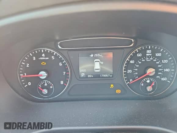 2019 Kia Sorento L с VIN 5XYPG4A35KG551113, выставлен на аукционе Copart как лот 80688655 с пробегом 179 957 миль миль и Чистый • Clean title. История ставок и продаж доступна на DreamBid. Изображение 9.