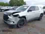 2019 Chevrolet Traverse LS z VIN 1GNERFKW5KJ314599, wystawiony jako IAAI lot #43197716 z przebiegiem 102 349 mil mil oraz . Historia ofert i sprzedaży dostępna na DreamBid. Obrazek 17.