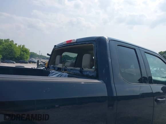 2017 Ford F-150 XL с VIN 1FTFX1EG1HKD47001, выставлен на аукционе IAAI как лот 42362486 с пробегом 154 666 миль миль и . История ставок и продаж доступна на DreamBid. Изображение 17.