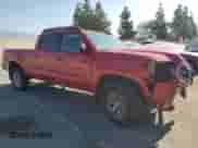 2018 Toyota Tacoma SR5 с VIN 3TMBZ5DN9JM012115, выставлен на аукционе Copart как лот 66775075 с пробегом 62 176 миль миль и Списание • Salvage title. История ставок и продаж доступна на DreamBid. Изображение 4.