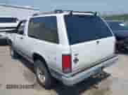 1994 Chevrolet Blazer LS z VIN 1GNCS18W3R0110485, wystawiony jako IAAI lot #42822345 z przebiegiem 347 901 mil mil oraz . Historia ofert i sprzedaży dostępna na DreamBid. Obrazek 3.