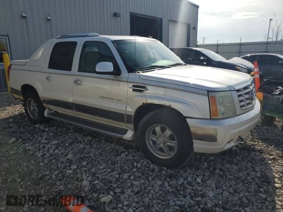 2002 Cadillac Escalade EXT with VIN 3GYEK63N42G353523, listed as a Copart auction lot 87025155 with 72,362 mi miles and Clean title. Bid and sale history available at DreamBid. Image 4.