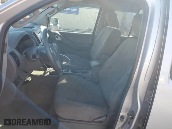 2013 Nissan Frontier Pro-4X z VIN 1N6AD0EV9DN738561, wystawiony jako Copart lot #83449914 z przebiegiem 207 407 mil mil oraz Szkoda całkowita • Salvage title. Historia ofert i sprzedaży dostępna na DreamBid. Obrazek 7.