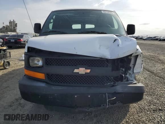 2011 Chevrolet Express Cargo с VIN 1GCSGAFX1B1142157, выставлен на аукционе Copart как лот 45714195 с пробегом 209 939 миль миль и Списание • Salvage title. История ставок и продаж доступна на DreamBid. Изображение 5.