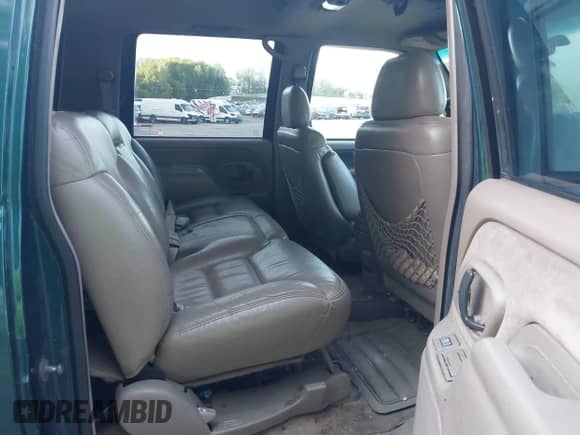 1996 Chevrolet Suburban с VIN 1GNFK16RXTJ350029, выставлен на аукционе IAAI как лот 43115889 с пробегом 184 260 миль миль и . История ставок и продаж доступна на DreamBid. Изображение 8.