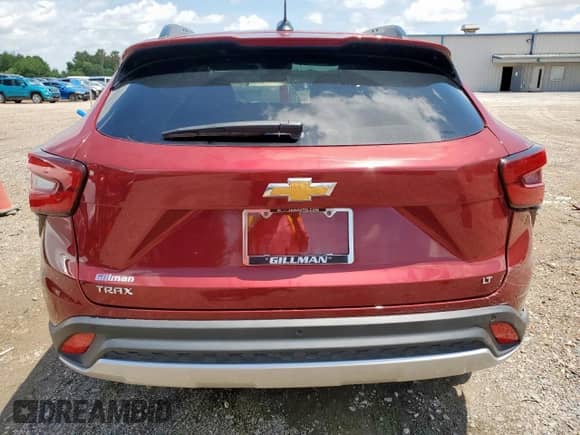 2025 Chevrolet Trax LT with VIN KL77LHEP4SC130842, listed as a Copart auction lot 63605915 with 11,331 mi miles and Clean title. Bid and sale history available at DreamBid. Image 6.