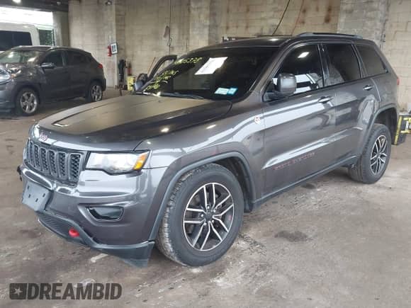 2020 Jeep Grand Cherokee Trailhawk with VIN 1C4RJFLG3LC218632, listed as a IAAI auction lot 42505378 with 54,198 mi miles and . Bid and sale history available at DreamBid. Image 2.