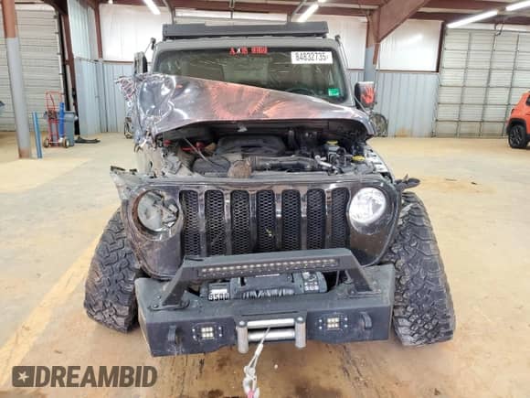 2021 Jeep Wrangler Unlimited Sport Altitude with VIN 1C4HJXDN7MW562351, listed as a Copart auction lot 84832735 with 82,697 mi miles and Salvage title. Bid and sale history available at DreamBid. Image 5.
