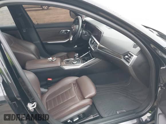 2020 BMW 3 Series 330i with VIN 3MW5R1J09L8B33802, listed as a IAAI auction lot 43166315 with 85,167 mi miles and . Bid and sale history available at DreamBid. Image 5.