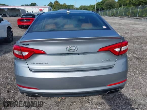 2015 Hyundai Sonata Limited с VIN 5NPE34AF5FH171152, выставлен на аукционе IAAI как лот 43174506 с пробегом 120 533 миль миль и . История ставок и продаж доступна на DreamBid. Изображение 16.