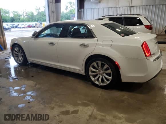 2020 Chrysler 300 Limited с VIN 2C3CCAEGXLH102880, выставлен на аукционе Copart как лот 60870755 с пробегом 69 458 миль миль и Списание • Salvage title. История ставок и продаж доступна на DreamBid. Изображение 2.