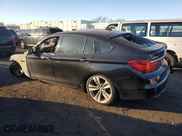 2010 BMW 5 Series 550i Gran Turismo xDrive с VIN WBASP4C5XAC341051, выставлен на аукционе Copart как лот 79846524 с пробегом Не указан миль и На запчасти • Non repairable. История ставок и продаж доступна на DreamBid. Изображение 2.
