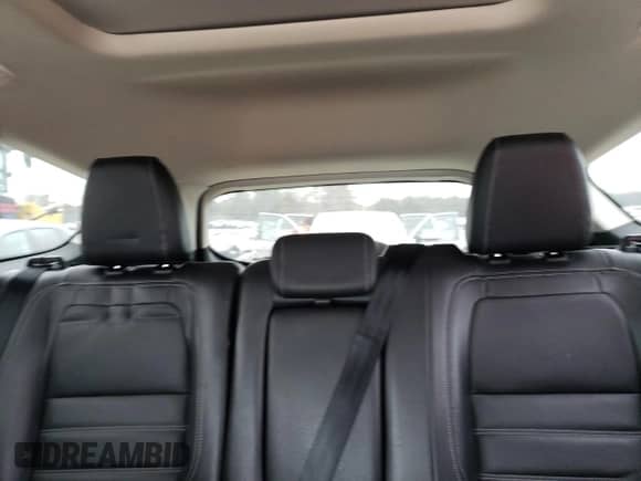 2017 Ford Escape Titanium с VIN 1FMCU0JD9HUD04723, выставлен на аукционе Copart как лот 87801365 с пробегом 126 452 миль миль и Списание • Salvage title. История ставок и продаж доступна на DreamBid. Изображение 10.