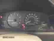 2001 Chevrolet Prizm z VIN 1Y1SK52811Z400984, wystawiony jako IAAI lot #42550019 z przebiegiem 226 246 mil mil oraz . Historia ofert i sprzedaży dostępna na DreamBid. Obrazek 7.