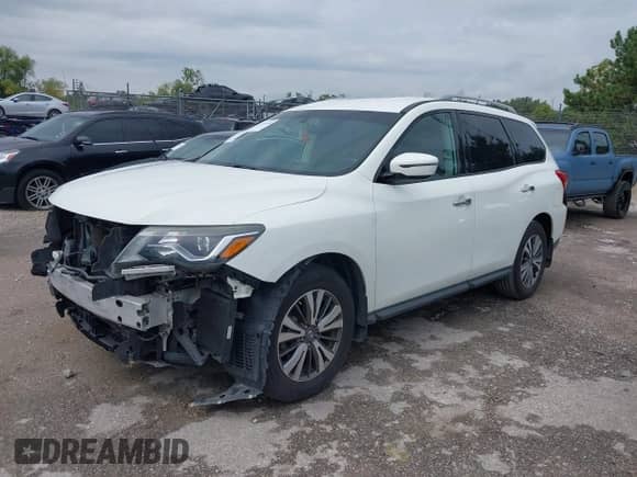 2018 Nissan Pathfinder SL with VIN 5N1DR2MN6JC670446, listed as a IAAI auction lot 43129740 with 135,863 mi miles and . Bid and sale history available at DreamBid. Image 2.