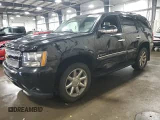 2008 Chevrolet Tahoe LTZ with VIN 1GNFK13058J117995, listed as a Copart auction lot 71724855 with 225,729 mi miles and Salvage title. Bid and sale history available at DreamBid. Image 1.
