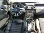 2009 Ford Mustang GT z VIN 1ZVHT85HX95109148, wystawiony jako Copart lot #80126205 z przebiegiem 32 473 mil mil oraz Szkoda całkowita • Salvage title. Historia ofert i sprzedaży dostępna na DreamBid. Obrazek 8.