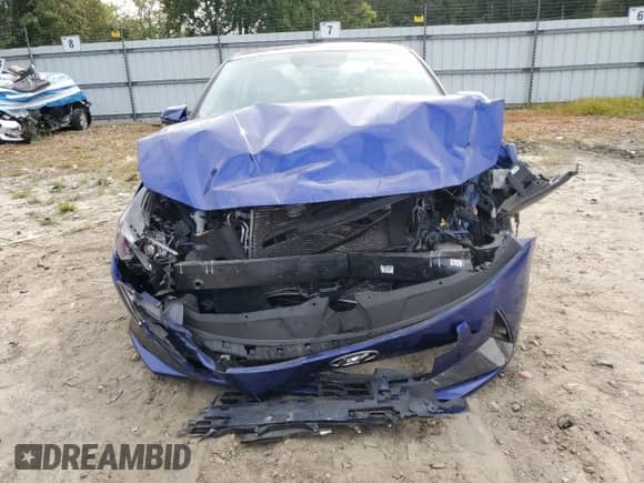 2023 Hyundai Elantra Limited with VIN KMHLP4AG8PU463045, listed as a Copart auction lot 81739915 with 43,892 mi miles and Salvage title. Bid and sale history available at DreamBid. Image 5.