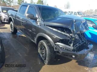 2018 Ram 1500 Rebel z VIN 1C6RR7YTXJS112242, wystawiony jako IAAI lot #41664252 z przebiegiem 147 630 mil mil oraz . Historia ofert i sprzedaży dostępna na DreamBid. Obrazek 1.