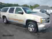 2009 Chevrolet Suburban 2LT с VIN 1GNFC26039R268917, выставлен на аукционе IAAI как лот 43317263 с пробегом 279 590 миль миль и . История ставок и продаж доступна на DreamBid. Изображение 1.