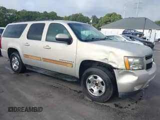 2009 Chevrolet Suburban 2LT с VIN 1GNFC26039R268917, выставлен на аукционе IAAI как лот 43317263 с пробегом 279 590 миль миль и . История ставок и продаж доступна на DreamBid. Изображение 1.