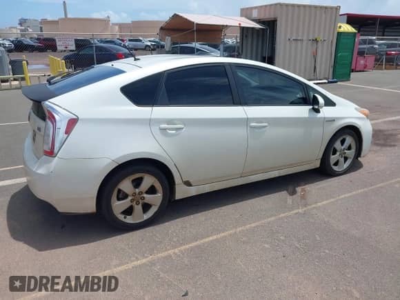2012 Toyota Prius One с VIN JTDKN3DU8C1554975, выставлен на аукционе IAAI как лот 42597559 с пробегом 130 975 миль миль и . История ставок и продаж доступна на DreamBid. Изображение 4.