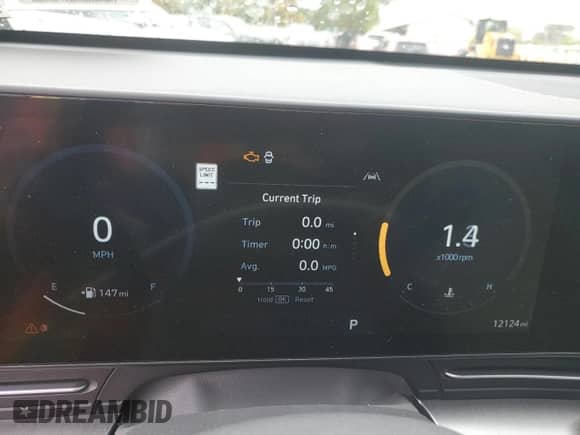 2024 Hyundai Kona Limited с VIN KM8HECA36RU087094, выставлен на аукционе Copart как лот 82093195 с пробегом 12 124 миль миль и Списание • Salvage title. История ставок и продаж доступна на DreamBid. Изображение 9.