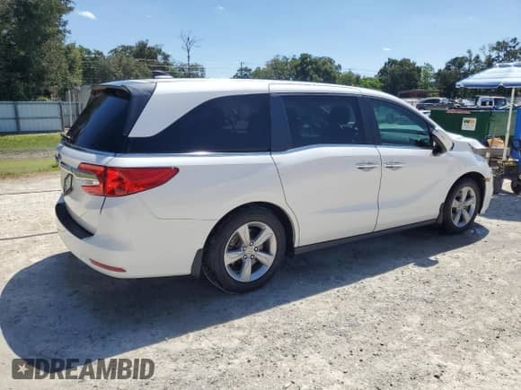 2020 Honda Odyssey EX-L z VIN 5FNRL6H76LB073527, wystawiony jako Copart lot #80530995 z przebiegiem 84 847 mil mil oraz Nie do naprawy • Non repairable. Historia ofert i sprzedaży dostępna na DreamBid. Obrazek 3.
