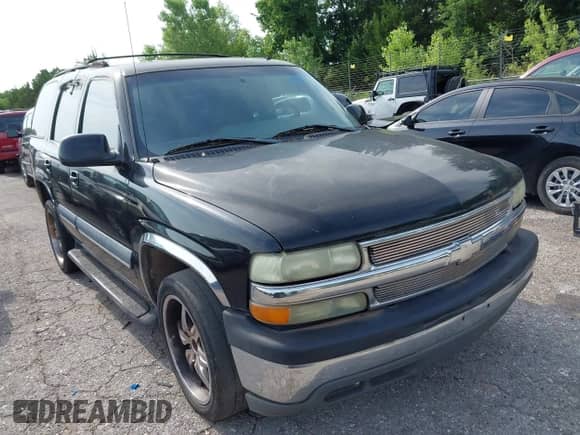 2002 Chevrolet Tahoe LS с VIN 1GNEC13Z12R262449, выставлен на аукционе IAAI как лот 42465072 с пробегом 224 029 миль миль и . История ставок и продаж доступна на DreamBid. Изображение 1.