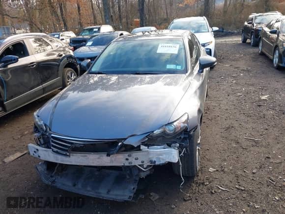 2016 Lexus IS 300/350 z VIN JTHCM1D28G5001685, wystawiony jako IAAI lot #41810156 z przebiegiem 49 392 mil mil oraz . Historia ofert i sprzedaży dostępna na DreamBid. Obrazek 12.