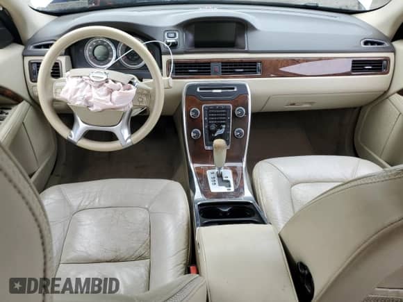 2012 Volvo XC70 3.2L with VIN YV4940BZ9C1121421, listed as a Copart auction lot 81112525 with 176,329 mi miles and Salvage title. Bid and sale history available at DreamBid. Image 8.