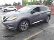 2018 Nissan Murano SV z VIN 5N1AZ2MG7JN157697, wystawiony jako IAAI lot #42190907 z przebiegiem 79 615 mil mil oraz . Historia ofert i sprzedaży dostępna na DreamBid. Obrazek 2.