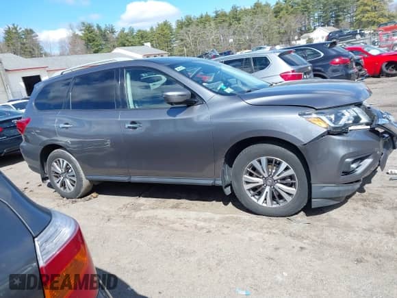 2017 Nissan Pathfinder SL with VIN 5N1DR2MM8HC651656, listed as a IAAI auction lot 41883662 with Not provided miles and . Bid and sale history available at DreamBid. Image 12.