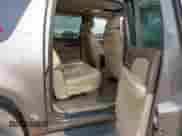 2011 Chevrolet Suburban LT с VIN 1GNSKJE34BR215365, выставлен на аукционе IAAI как лот 42920037 с пробегом 191 776 миль миль и . История ставок и продаж доступна на DreamBid. Изображение 8.