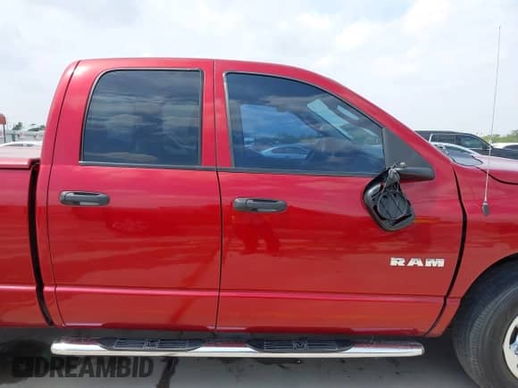 2008 Dodge 1500 ST z VIN 1D7HA18K28J188026, wystawiony jako IAAI lot #42043099 z przebiegiem 295 904 mil mil oraz . Historia ofert i sprzedaży dostępna na DreamBid. Obrazek 14.