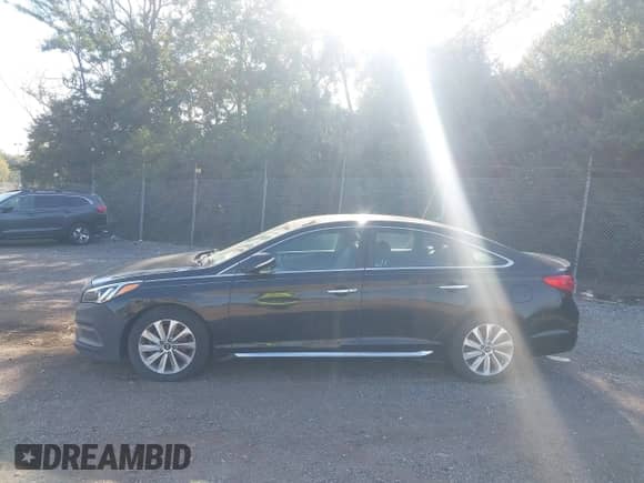 2015 Hyundai Sonata Limited with VIN 5NPE34AF3FH057750, listed as a IAAI auction lot 43364752 with 111,529 mi miles and . Bid and sale history available at DreamBid. Image 14.